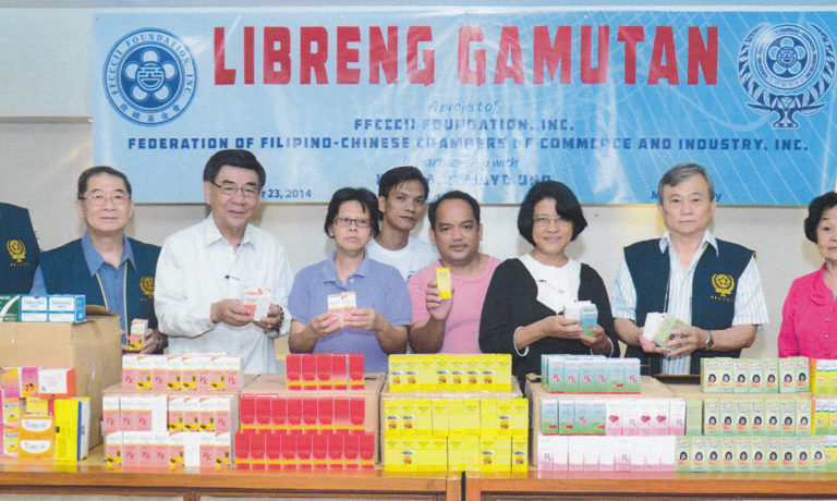 商總獻捐Kilusang Mayo Uno藥品 諸領導主持藥品移交儀式